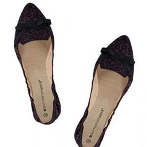 Butterfly Twists NIB Women/'s Jamie Tan Satin Leopard Folding Ballerinas